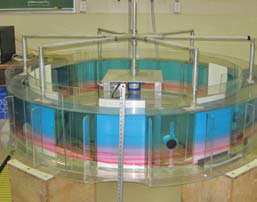 Figure 2. Resuspension experiments carried out in an annular flume(Lab Carousel; NRCan).