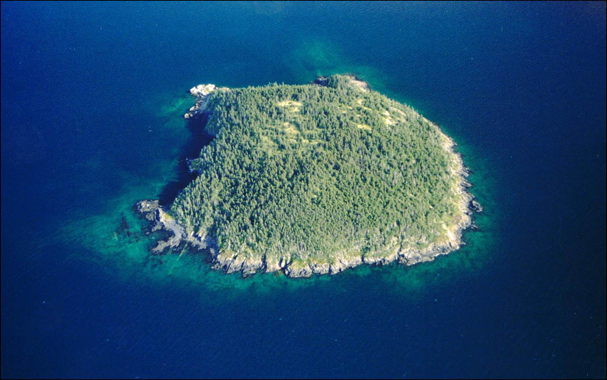 Round Island. Copyright Canadian Waters.