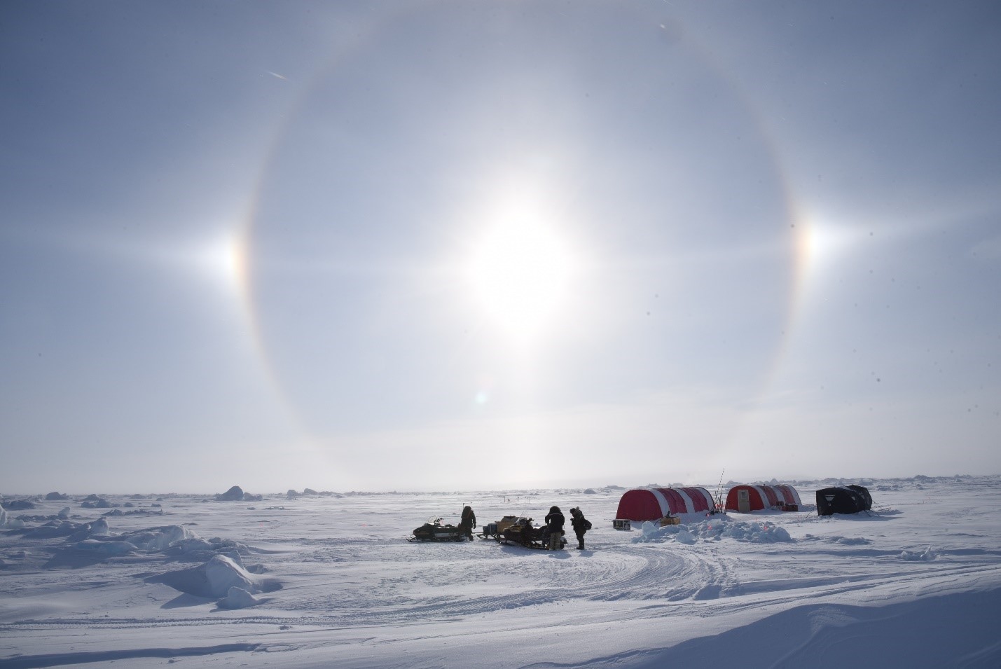 2019 Camp d'observation des glaces de programme multidisciplinaire arctique (PMA) à Tuvaijuittuq Copyright Christine Michel