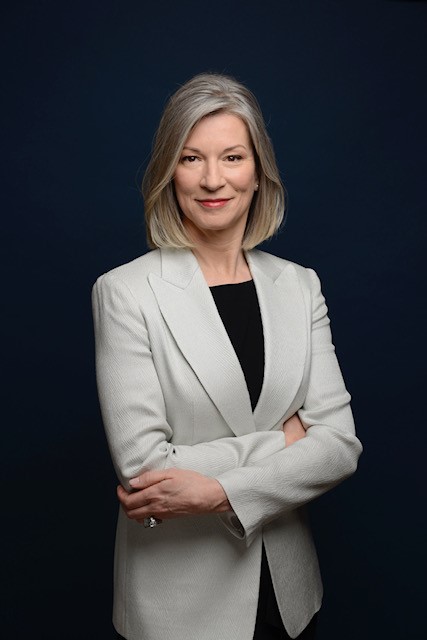 photo de tête et d'épaules de Natasha Cayer, ambassadrice et représentante permanente du Canada auprès de l'Organisation des Nations unies pour l'éducation, la science et la culture (UNESCO).