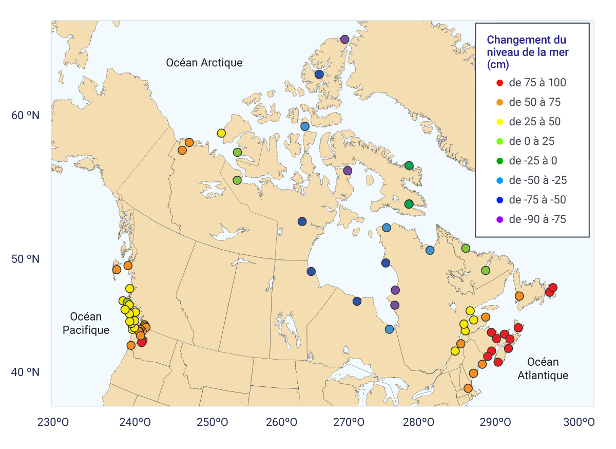 Carte montrant les changements relatifs prévus du niveau de la mer en 2100 au Canada et dans le nord des États-Unis.